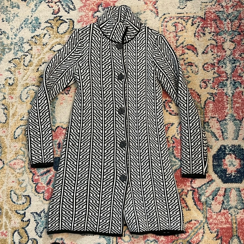 Cocogio wool blend cardigan. Made in Italy. Black and white, women size small